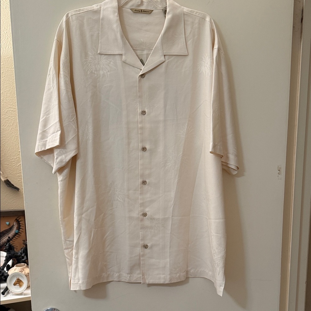 Tommy Bahama Light Beige Short Sleeve Shirt